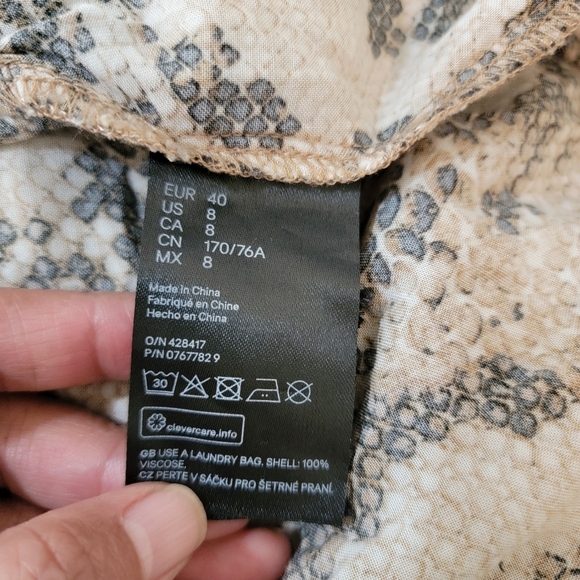 H&M Women's Animal Print Jumpsuit Size 6 Straight Leg Pocket Waist Tie Boho Fall - Picture 9 of 11